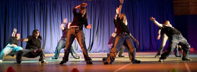 Tanzgruppe der Don-Bosco-Schule